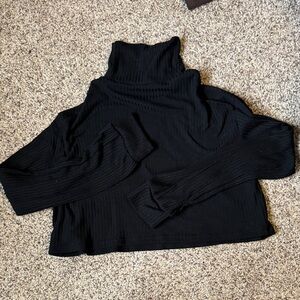 SHEIN Black Ribbed Turtleneck Top